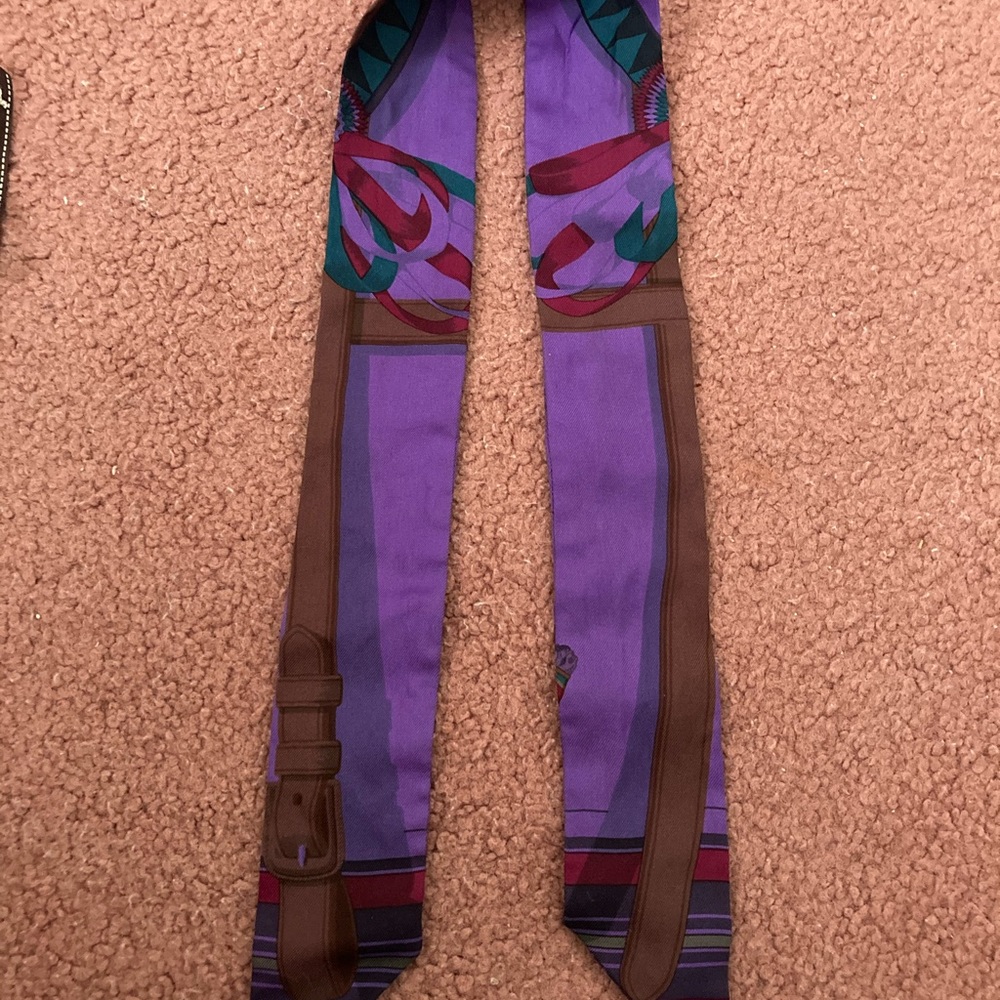 Authentic Hermès "Twilly"